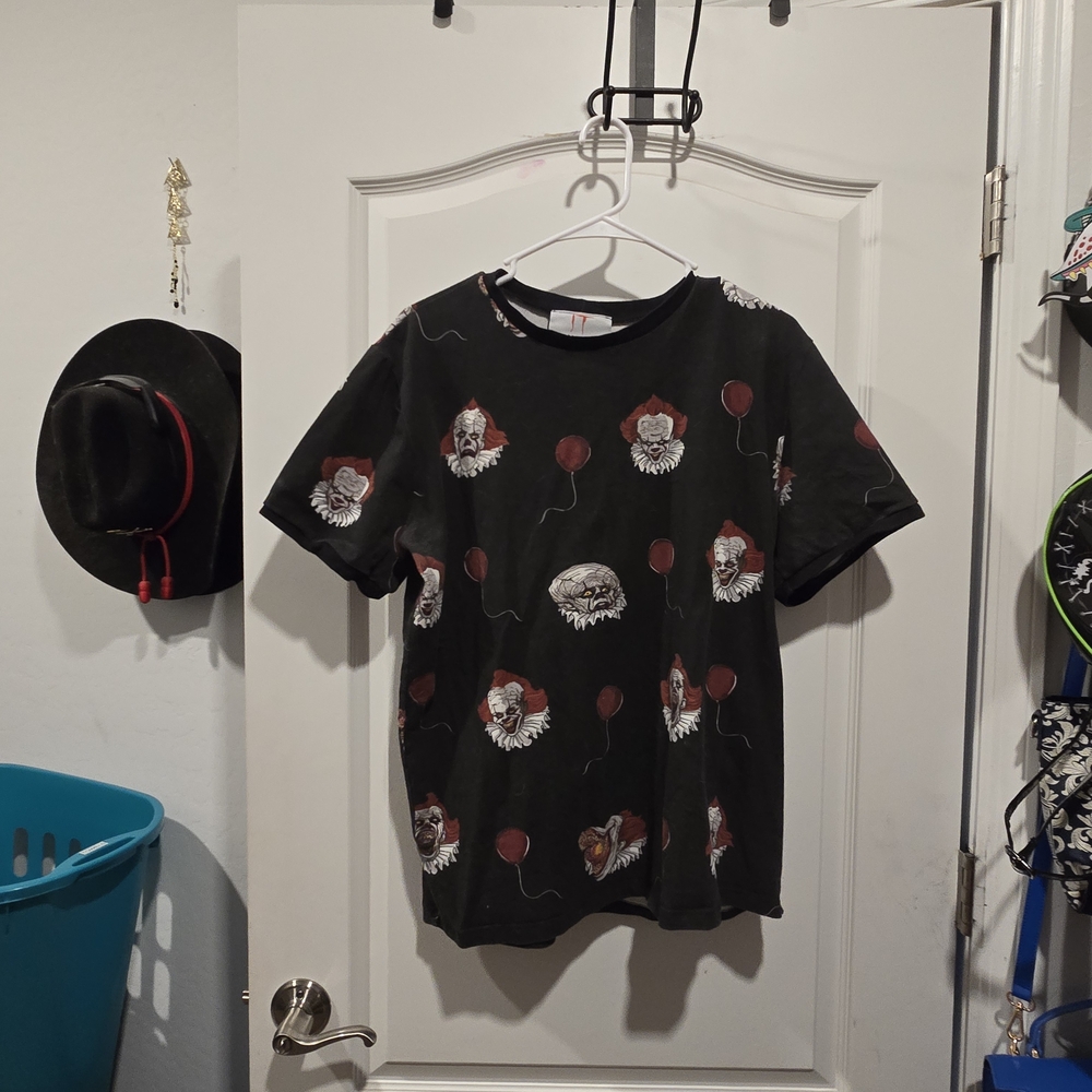 Vixen by Micheline Pitt Black T-Shirt with Clown and Balloon Print